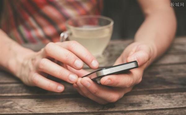 ֧������ת3.2���İ���У�ֻ��3�� ���㳤һ��