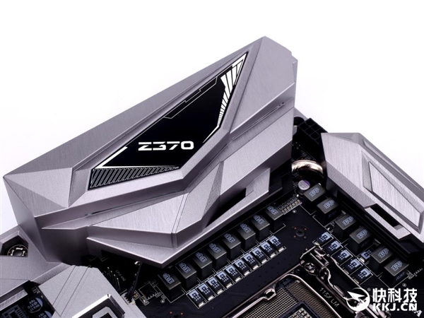 ������ǿ���߲ʺ�iGame Z370 VulkanX��ȫ�ع�