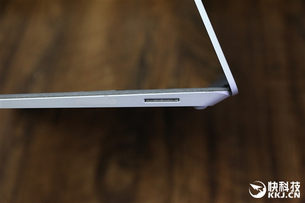 ΢��Surface Laptop����ͼ�ͣ�13����ǿ�ᱡ��