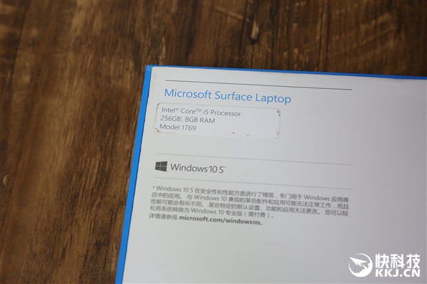 ΢��Surface Laptop����ͼ�ͣ�13����ǿ�ᱡ��