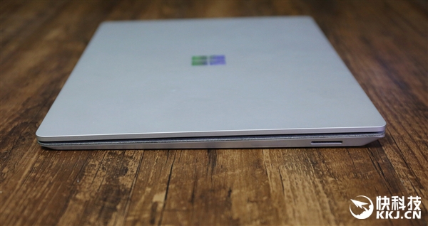 ΢��Surface Laptop����ͼ�ͣ�13����ǿ�ᱡ��