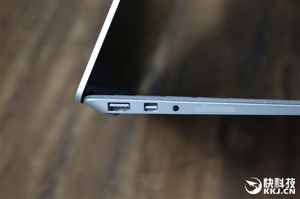 ΢��Surface Laptop����ͼ�ͣ�13����ǿ�ᱡ��