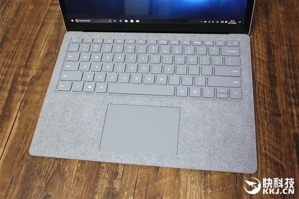 ΢��Surface Laptop����ͼ�ͣ�13����ǿ�ᱡ��