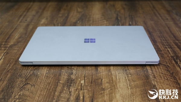 ΢��Surface Laptop����ͼ�ͣ�13����ǿ�ᱡ��