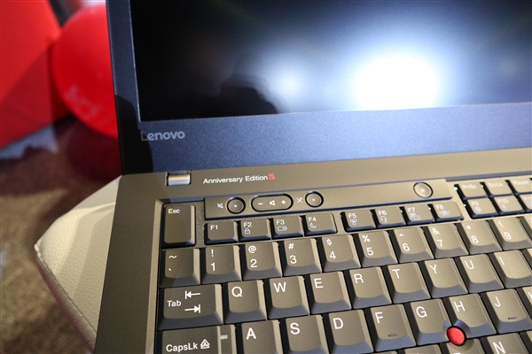 12999Ԫ1ǧ̨ThinkPad 25ذͼͣ