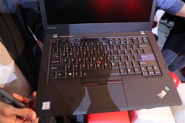 12999Ԫ1ǧ̨ThinkPad 25ذͼͣ