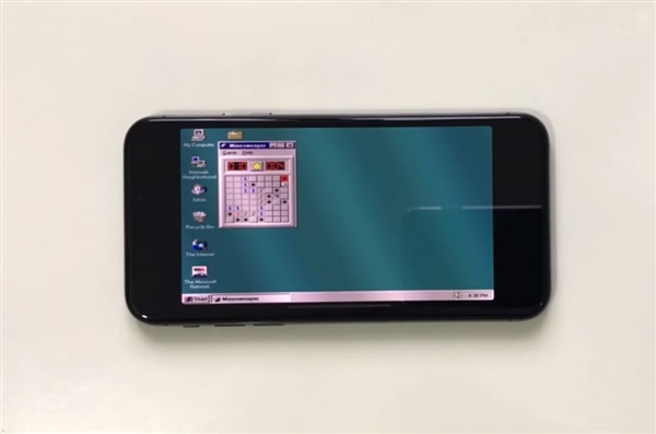iPhone XWin95ɨסϷ