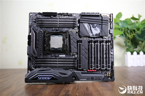 AORUS X299 Gaming 9忪ͼͣ5599Ԫ羺