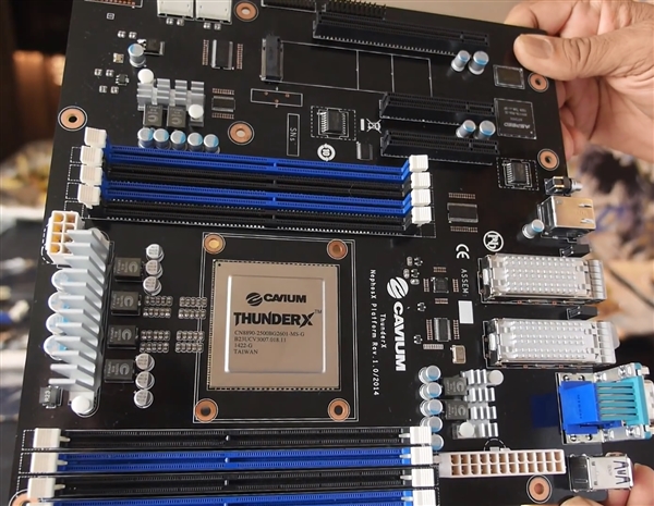 ־400ڣMarvellʽչCavium