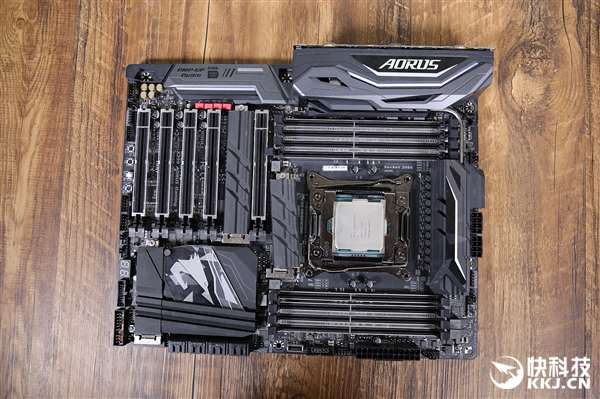 AORUS X299 Gaming 9忪ͼͣ5599Ԫ羺