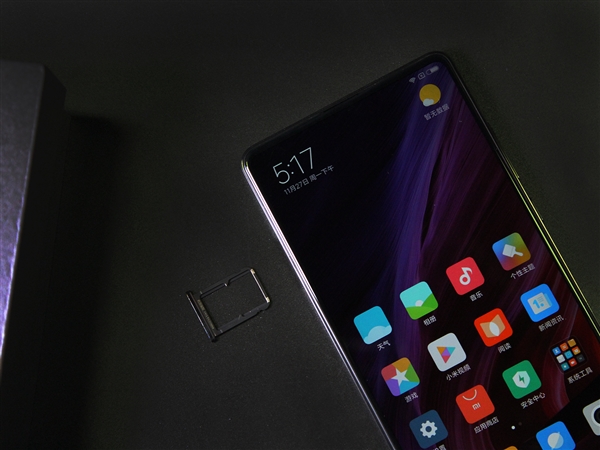 ����֮����С��MIX 2˹����������ͼ�ͣ�ȫ�մɾ���