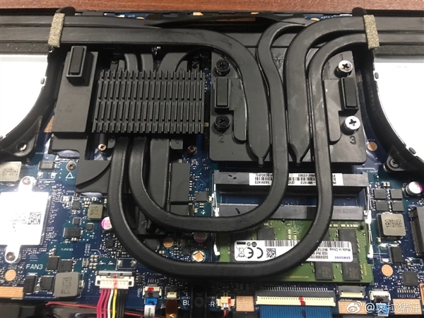 ��˶ROG Strix S7ZC�𿪺󿴿ޣ��ڴ����������