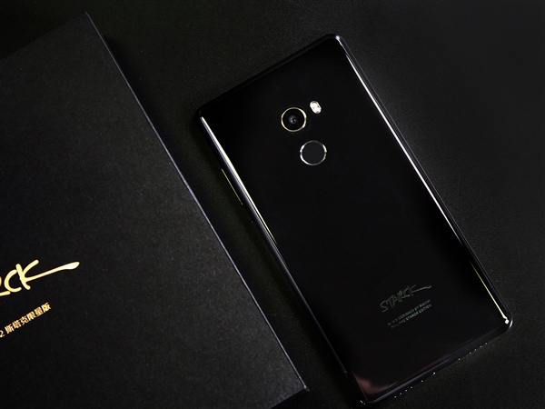 ����֮����С��MIX 2˹����������ͼ�ͣ�ȫ�մɾ���