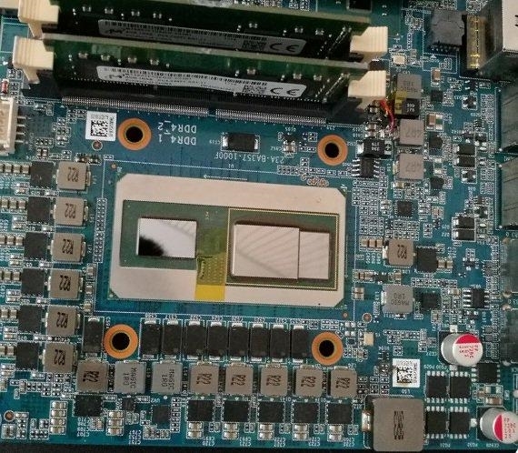 Inteli7-8809GAMD Vega GPU4100