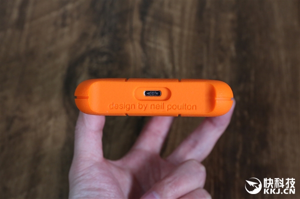 ϣLaCie Rugged Secure 2TBƶӲ̿ͼͣѹ