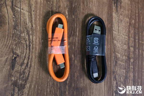 ϣLaCie Rugged Secure 2TBƶӲ̿ͼͣѹ