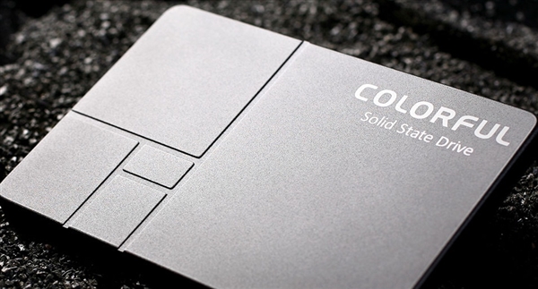 ռ480GB߲ʺNVMe SSDƷIntelԭ