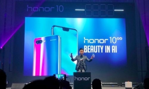 ���������ֻ�������ս�����°볡 ��ҫ�ĺ���Ŀ��Ҳ�͡�һ�롱�й�