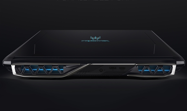 �곞����Predator Helios 500��Ϸ��������AMD Vega 56�Կ�