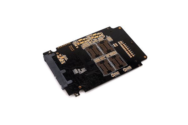 Intel MLC�������ģ��߲ʺ緢ȫ��1TB Boost SSD��д����