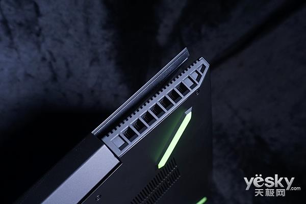 惠普光影精灵4代绿刃版游戏本测试:性能/外观超燃