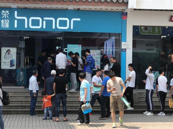 ��ҫ618���µ깺���� �Ŷ���Ⱥ���µ���ƻ�����ſ�