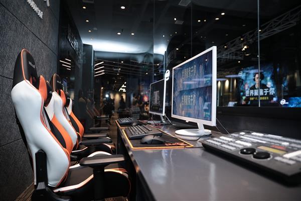 ���ϵ�����һ���ɲιۼǣ����i7/i9�����