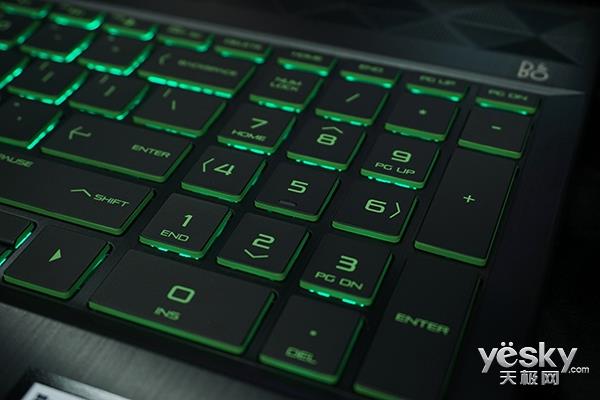 惠普光影精灵4代绿刃版游戏本测试:性能/外观超燃