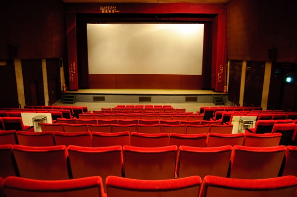 �����á��������ŵ�Ӱ�ֳ��鲻�������� ��������̰�