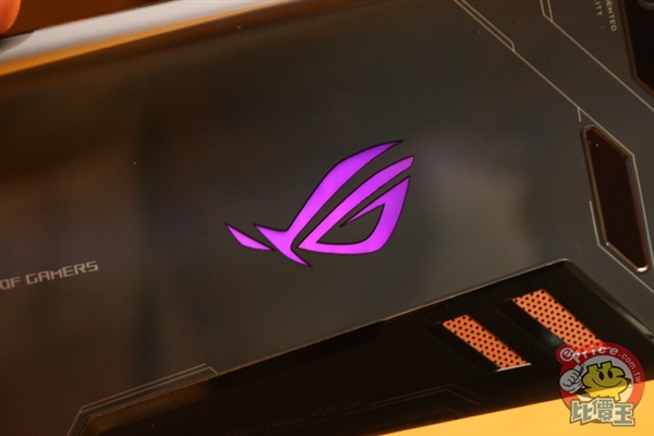 ��˶ROG�羺��Ϸ�ֻ�����������845+512G�洢