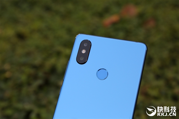 �׷���ͨ����710��С��8 SE����ͼ�ͣ�ˮ���ʸ�