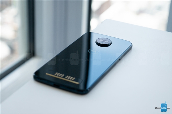 Moto Z3 Play������3200Ԫ