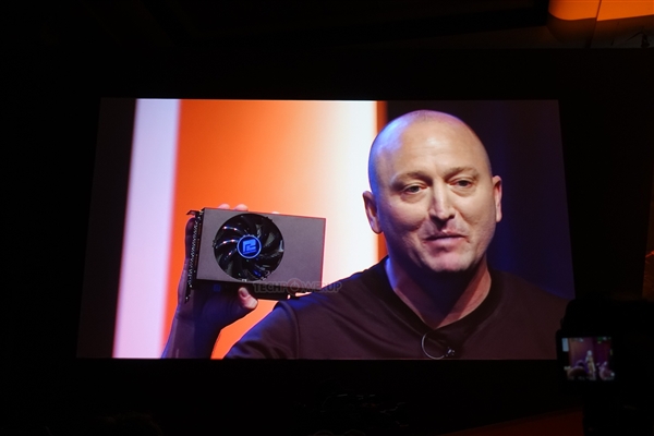 15.7���ף�AMD����������RX Vega 56 Nano��449����