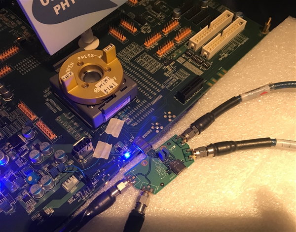 ˶չʾUSB 3.2 Gen 2x2ŻвƷ