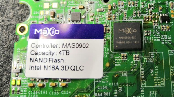 ܿչʾ4TB SSDƷ14mnءIntel QLC