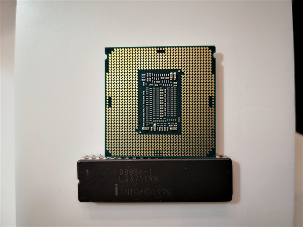 40괩Խ飡8086i7-8086Kͬ续