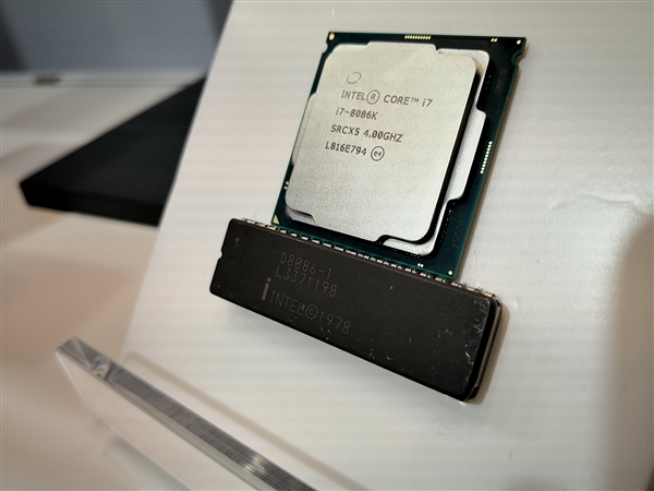 40괩Խ飡8086i7-8086Kͬ续