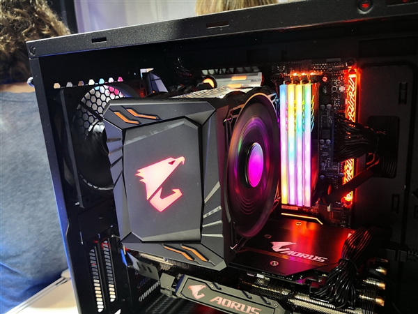 40괩Խ飡8086i7-8086Kͬ续