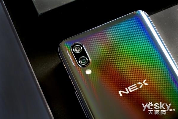 vivo NEX旗舰版上手:全屏AI领先未来至少一年