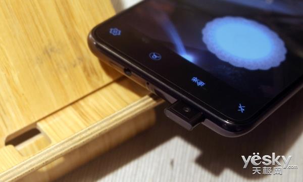 vivo NEX旗舰版上手:全屏AI领先未来至少一年