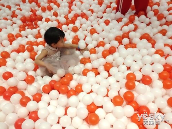 vivo NEX旗舰版上手:全屏AI领先未来至少一年