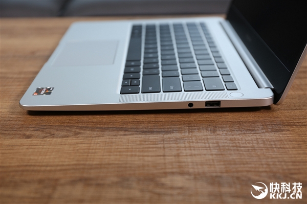 3999Ԫ����ҫMagicBook�����濪��ͼ�ͣ���������+����ռ