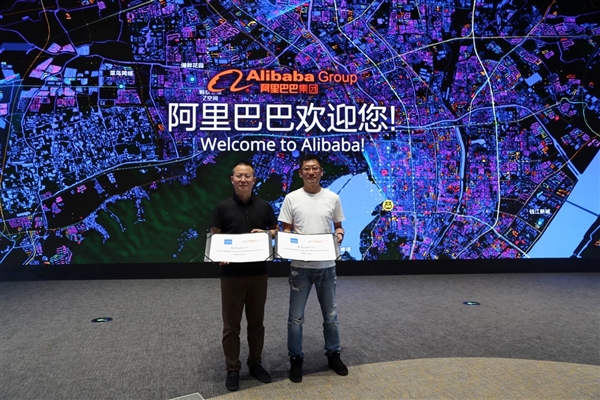 vivo���籭���ƿ��ֻ�������è�׷�