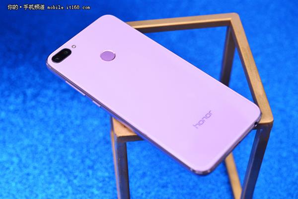 荣耀9i上手:有颜有范的千元实力派