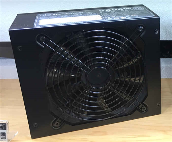 ��������80PLUS�׽���֤2000W��Դ��ת��Ч�ʴ�92��