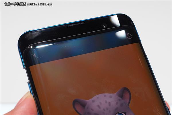 ��һ���޿���Ļ OPPO Find X������Щ�Ľ�