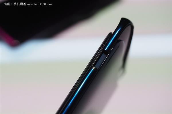 ��һ���޿���Ļ OPPO Find X������Щ�Ľ�