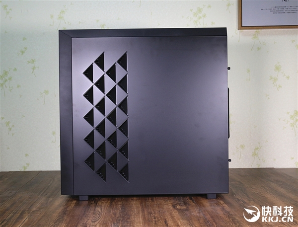 3��ֻ�����+RGB��Ч ��ҷ籩�·��ۻ���ͼ��