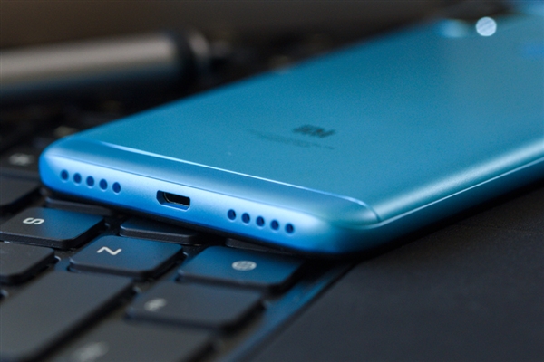 6��25�շ��� ����6 Pro������ͼ�ͣ�����ֵ������