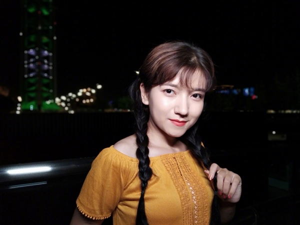 ����6 Pro�ٷ����Ź�����AI˫��/��⡢������ֳ�ɫ